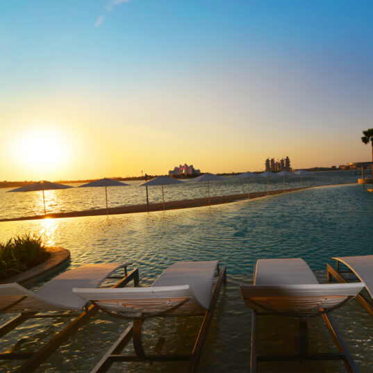 Seamless-life-at-serenia-residences